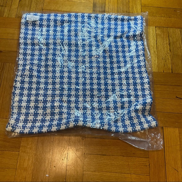 CRATE AND BARREL Bosquet 23" Blue Pillow Cover - Picture 3 of 5